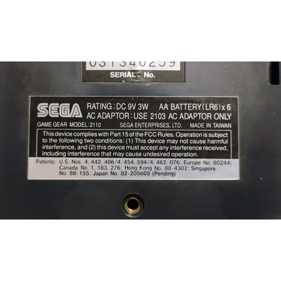 VINTAGE SEGA GAME GEAR MODEL 2110 PARTS OR REPAIR ONLY POWERS ON - Picture 8 of 10